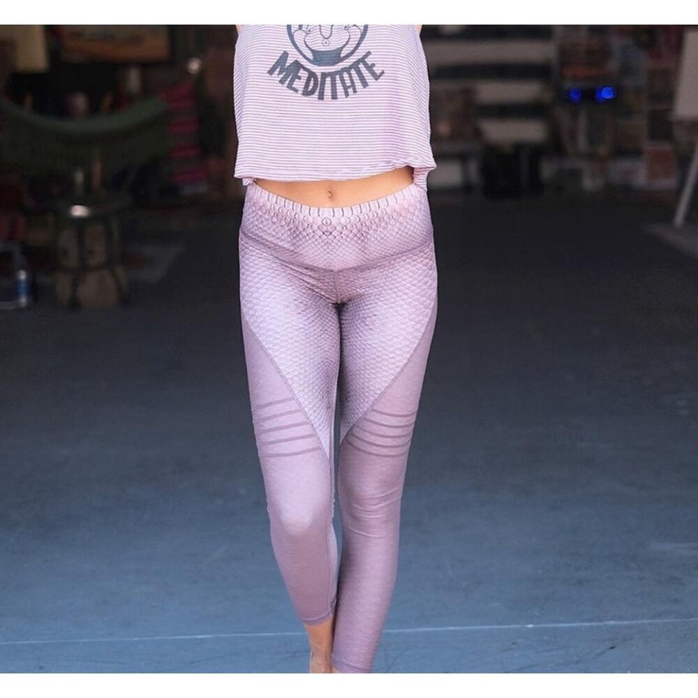 Niyama Sol Croc High Waisted Slice Leggings - Picture 2 of 4